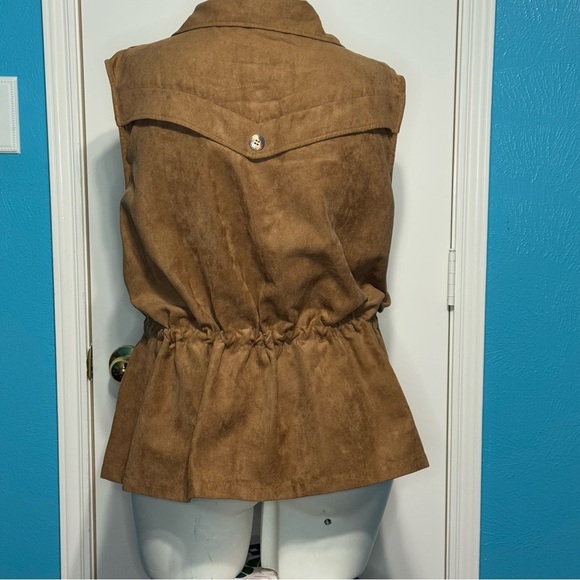DRAPER’S & DAMON’S Brown Sleeveless Faux Suede Microfiber Women's Jacket in 2X - Picture 5 of 16